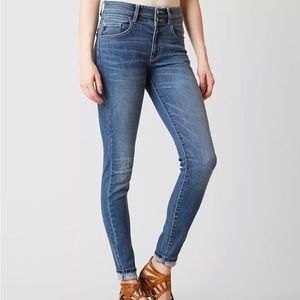 Buckle KanCan High Rise Skinny Stretch Jean